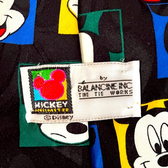 Mickey Unlimited Vintage Disney Tie Many Faces of Mickey Mouse - Picture 3 of 7
